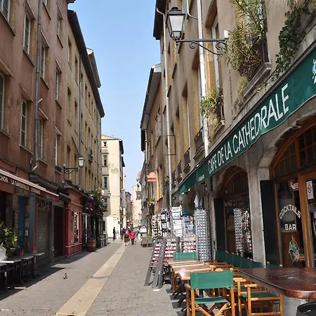 Cosy St Jean*** * Lyon